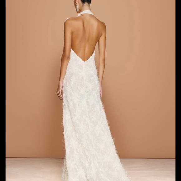 Sony Moda Noorah Gown Elegant White Halter Backless Gown - Picture 1 of 7